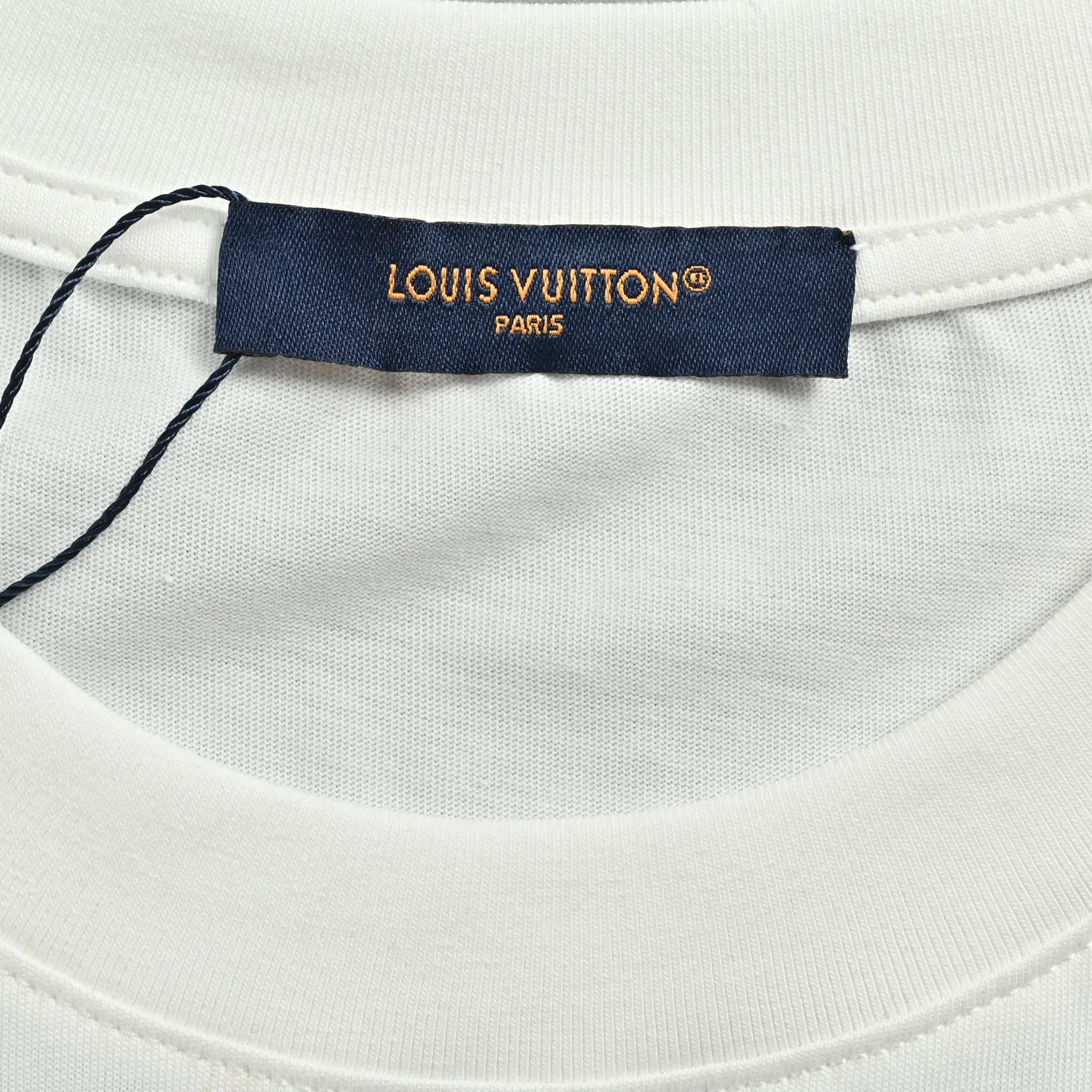 Louis Vuitton/ logo